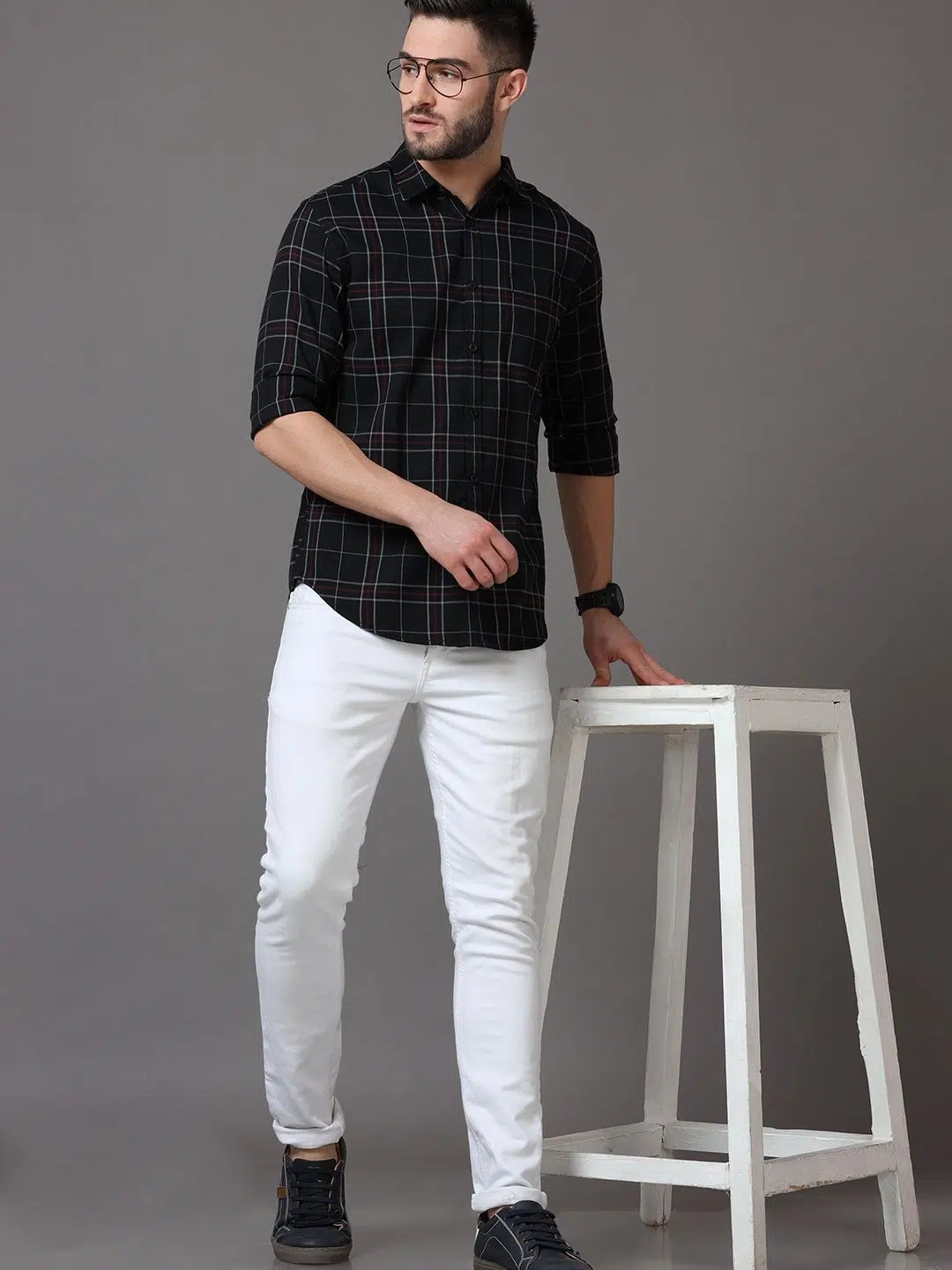 Men's Black Slim-Fit Check Shirt – Style 000