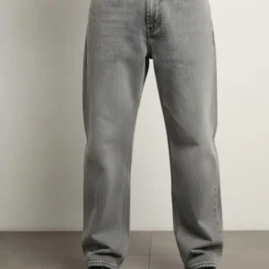Men's Classic-Fit Mid-Rise Light-Fade Stretch Jeans – Style 570