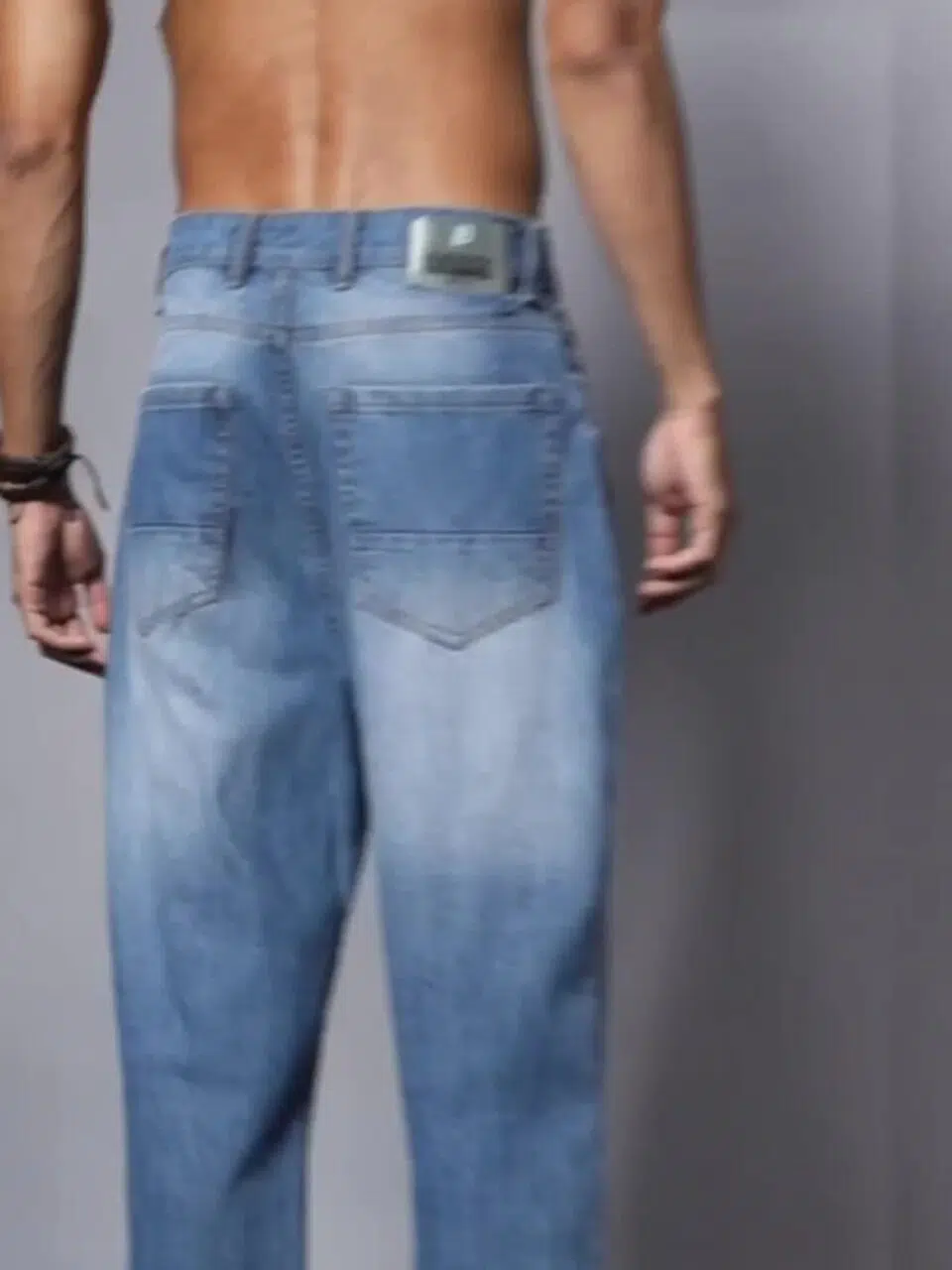 Men's Regular-Fit Mid-Rise Light-Fade Stretch Jeans – Style 685