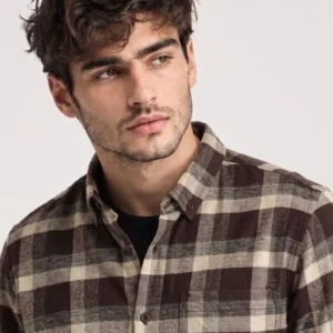 Men's Slim-Fit Check Shirt – Style 403