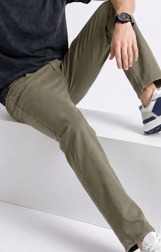 Men's Straight-Fit Jeans – Style 435