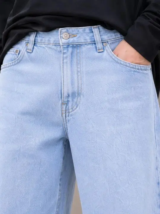 Men's Straight-Fit Mid-Rise Stretch Jeans – Style 696