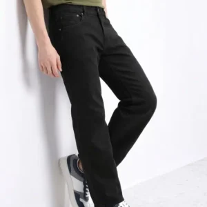 Men's Straight-Fit Stretch Jeans – Style 440