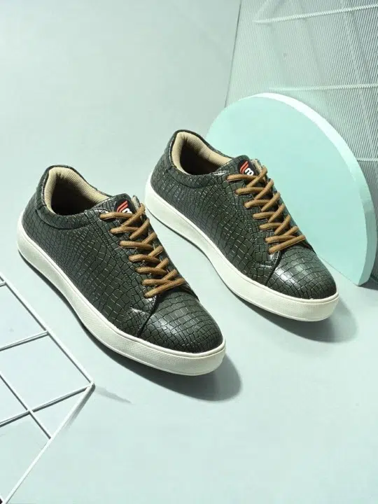 Men's Textured Sneakers – Style 965