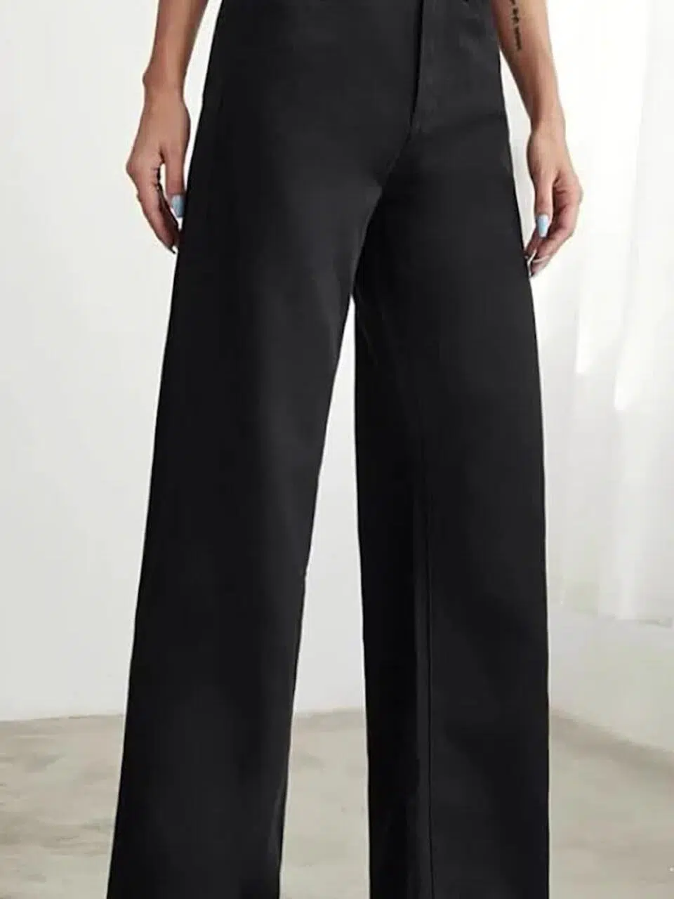 Women's Black Straight-Fit High-Rise Stretch Jeans – Style 882