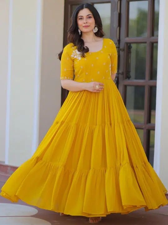 Women's Embroidered Maxi Dress – Style 947