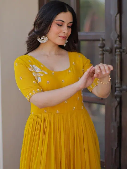 Women's Embroidered Maxi Dress – Style 947