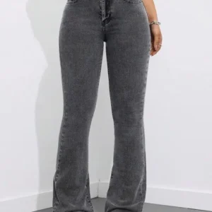 Women's Flared High-Rise Light-Fade Stretch Jeans – Style 810